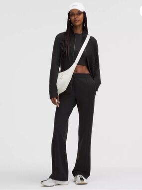 Lululemon Define Mid-Rise Track Pant